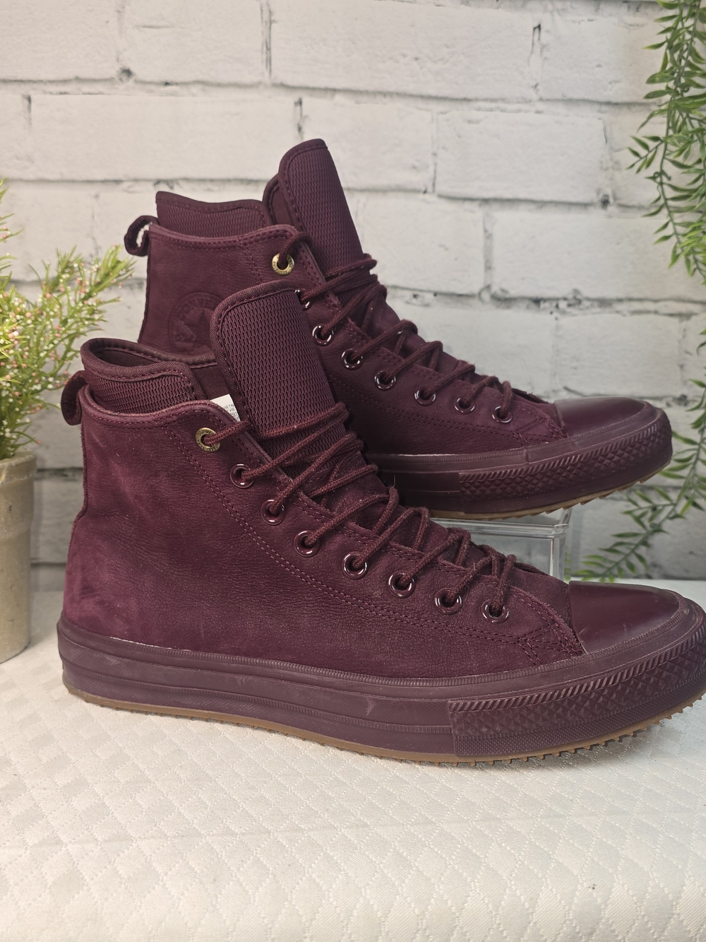 CONVERSE CHUCK TAYLOR ALL STAR WATERPROOF HI DARK SANGRIA UNISEX 9.5/11